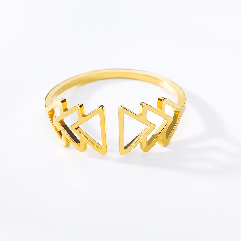 Minimalist Geometric Triple Triangle Rings For